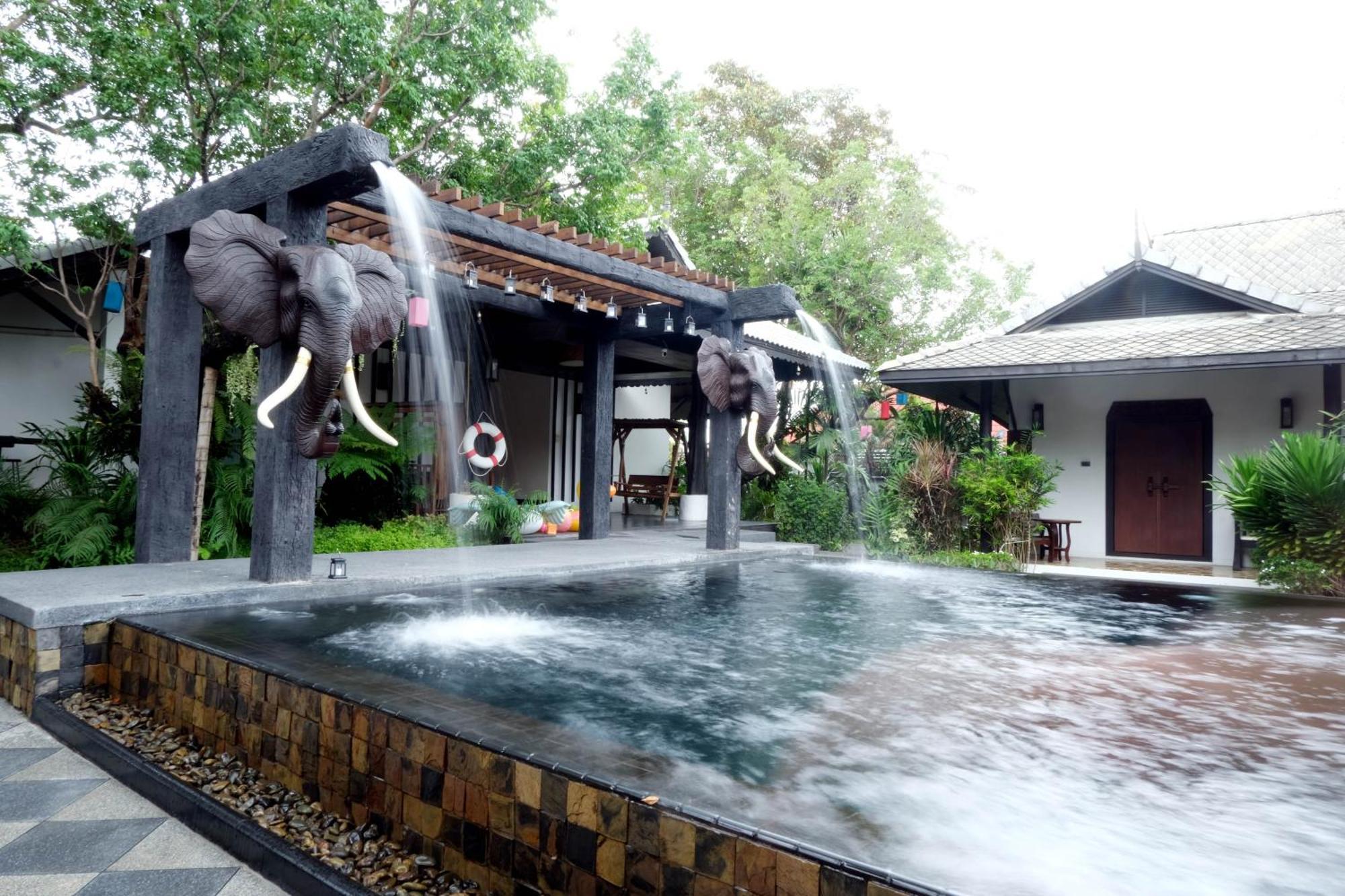 Vimarn Kaew Village And Resort Chiang Mai Bagian luar foto