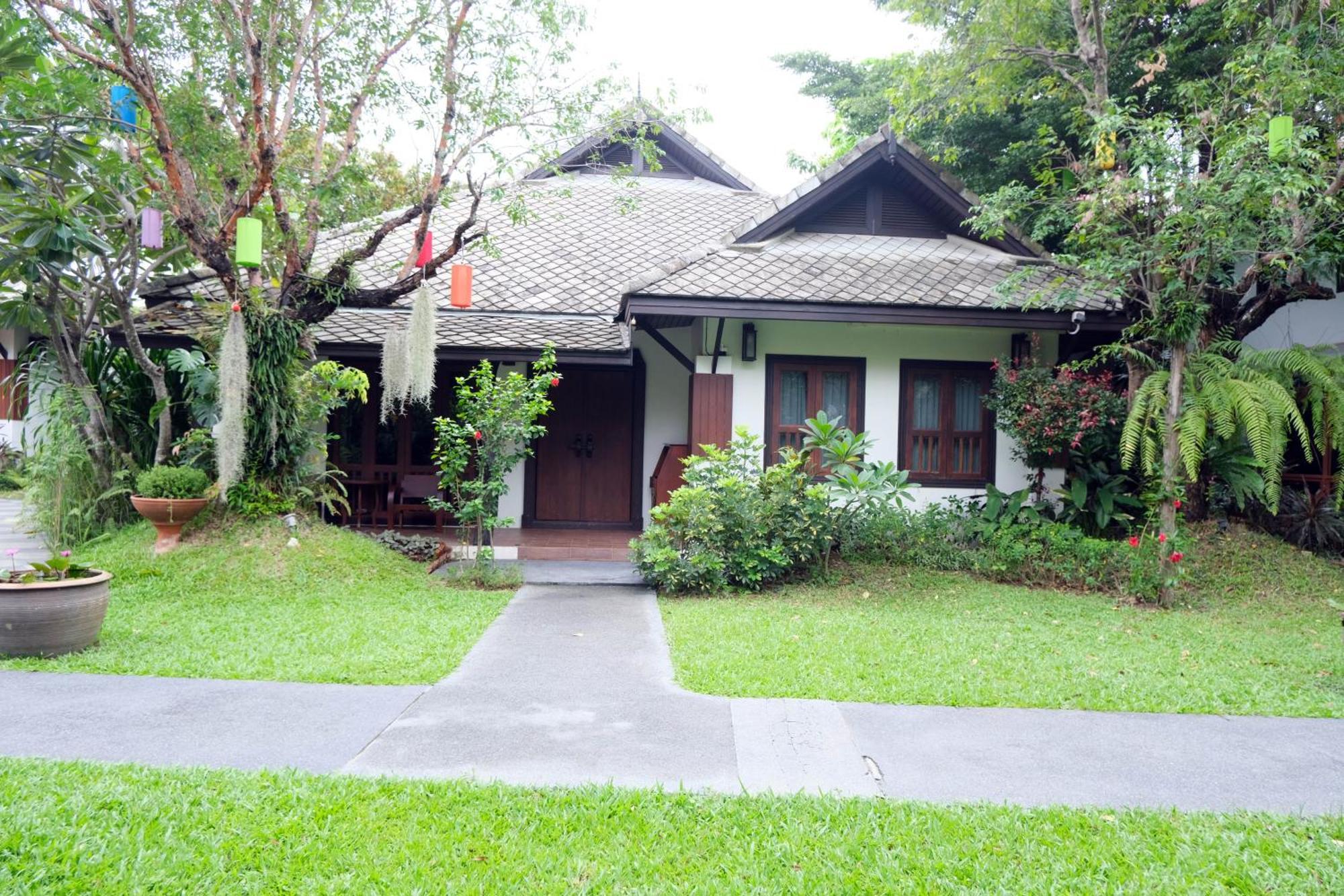 Vimarn Kaew Village And Resort Chiang Mai Bagian luar foto