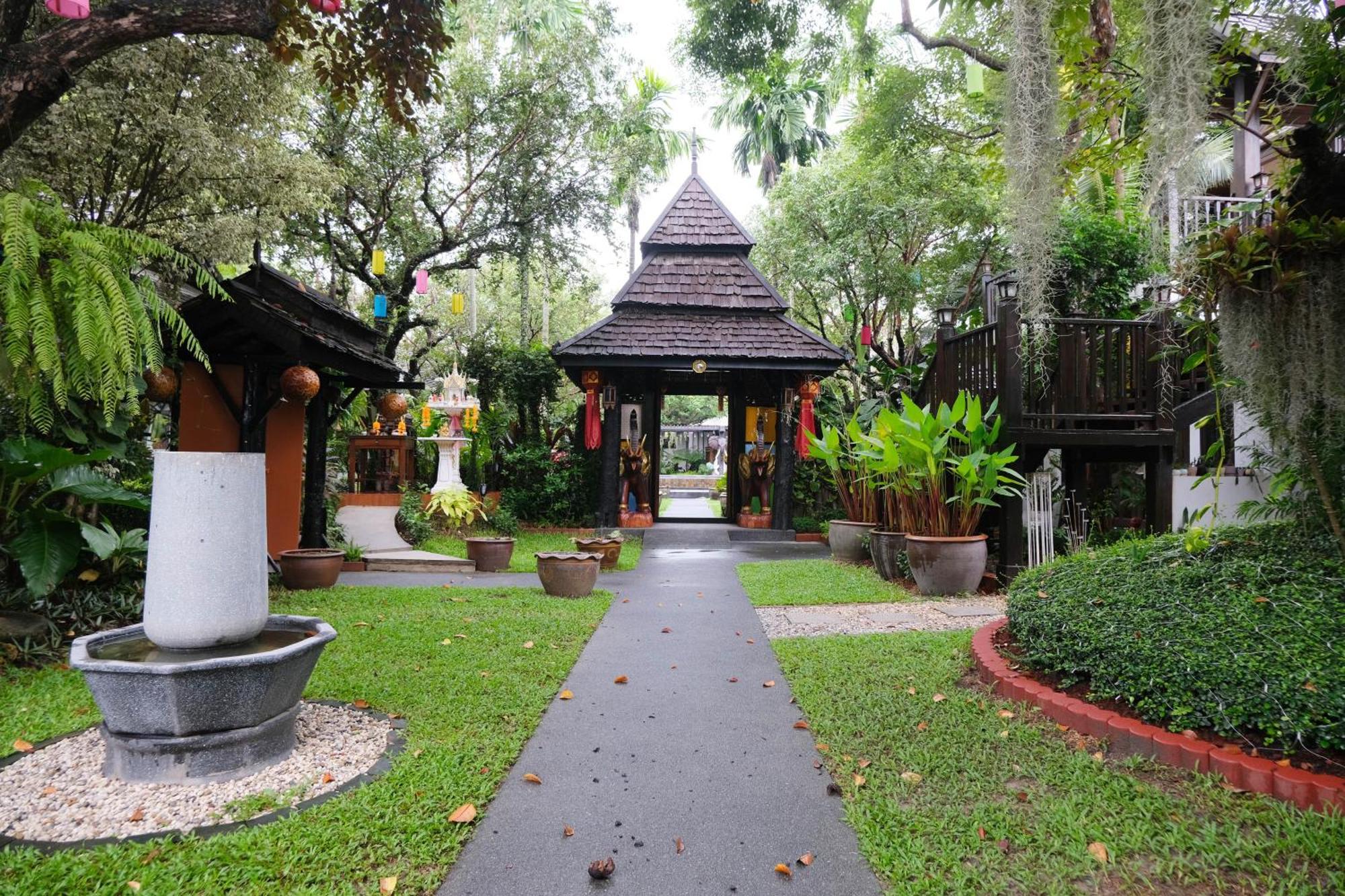 Vimarn Kaew Village And Resort Chiang Mai Bagian luar foto